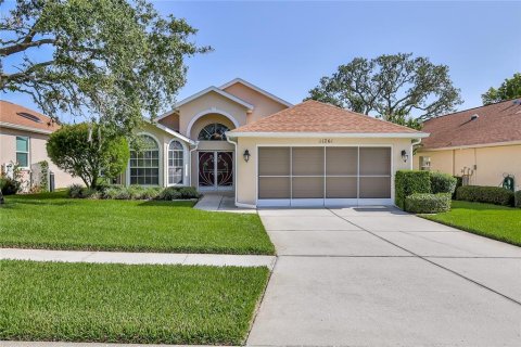 House in Spring Hill, Florida 3 bedrooms, 159.61 sq.m. № 2201079 - photo 2