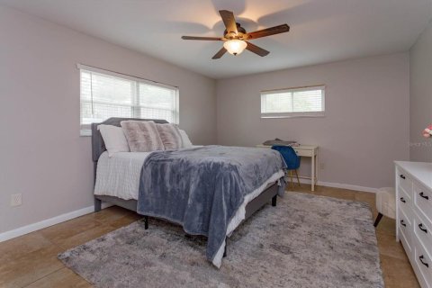 Casa en venta en Altamonte Springs, Florida, 5 dormitorios, 226.77 m2 № 1508440 - foto 18