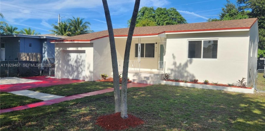 Casa en North Miami, Florida 2 dormitorios, 94.67 m2 № 1988760