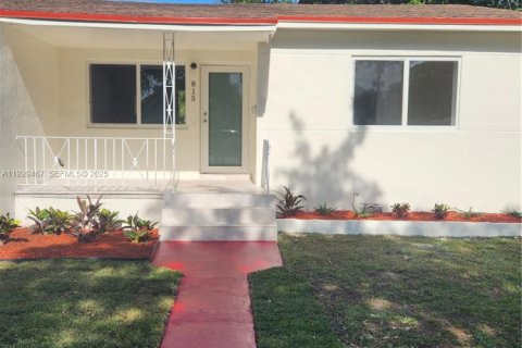 Casa en venta en North Miami, Florida, 2 dormitorios, 94.67 m2 № 1988760 - foto 3