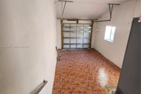 Casa en venta en North Miami, Florida, 2 dormitorios, 94.67 m2 № 1988760 - foto 8