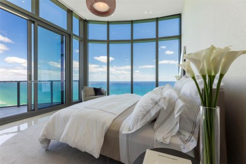 Condominio en venta en Sunny Isles Beach, Florida, 3 dormitorios, 286.14 m2 № 2008502 - foto 3