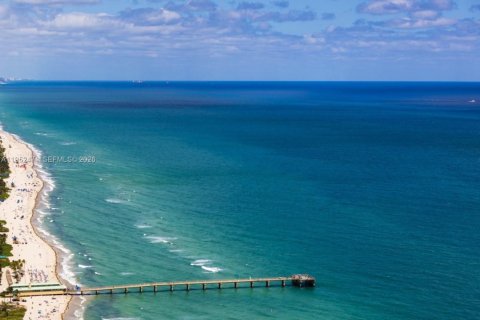 Condominio en venta en Sunny Isles Beach, Florida, 3 dormitorios, 286.14 m2 № 2008502 - foto 6