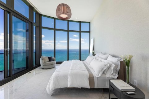 Condominio en venta en Sunny Isles Beach, Florida, 3 dormitorios, 286.14 m2 № 2008502 - foto 4