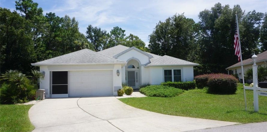 Villa ou maison à Ocala, Floride 2 chambres, 199.93 m2 № 2291414