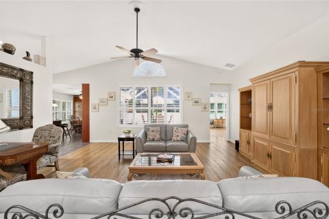 Villa ou maison à vendre à Ocala, Floride: 2 chambres, 199.93 m2 № 2291414 - photo 12