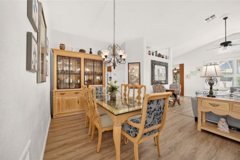 Villa ou maison à vendre à Ocala, Floride: 2 chambres, 199.93 m2 № 2291414 - photo 14