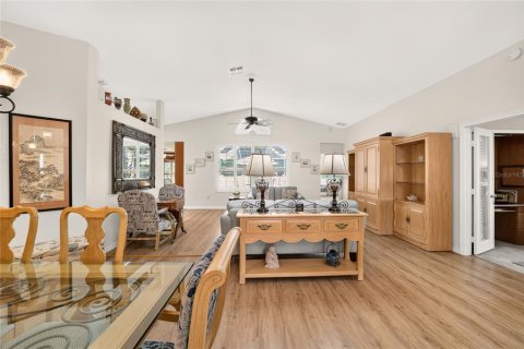 Villa ou maison à vendre à Ocala, Floride: 2 chambres, 199.93 m2 № 2291414 - photo 9