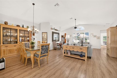 Villa ou maison à vendre à Ocala, Floride: 2 chambres, 199.93 m2 № 2291414 - photo 10