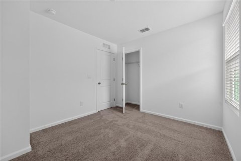 Townhouse in Orlando, Florida 4 bedrooms, 155.89 sq.m. № 2279980 - photo 19
