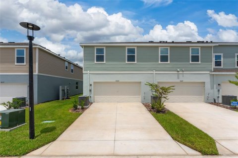 Townhouse in Orlando, Florida 4 bedrooms, 155.89 sq.m. № 2279980 - photo 26