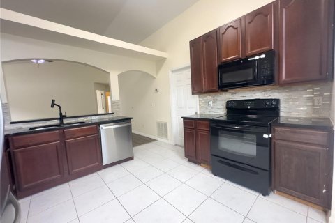 Villa ou maison à louer à Orlando, Floride: 3 chambres, 99.59 m2 № 2149602 - photo 9