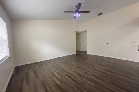 Villa ou maison à louer à Orlando, Floride: 3 chambres, 99.59 m2 № 2149602 - photo 5