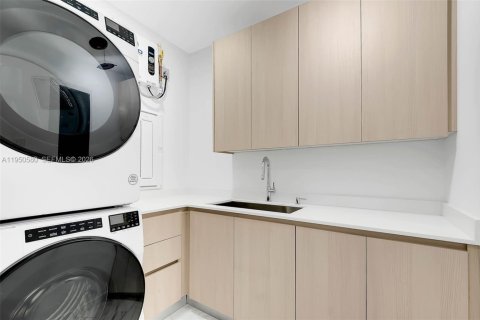 Купить виллу или дом в Майами, Флорида 4 спальни, 228.73м2, № 2006820 - фото 18