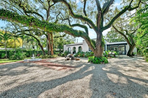 Дом в Майами, Флорида 4 спальни, 228.73м2 № 2006820