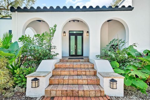 Купить виллу или дом в Майами, Флорида 4 спальни, 228.73м2, № 2006820 - фото 2