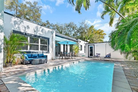 Купить виллу или дом в Майами, Флорида 4 спальни, 228.73м2, № 2006820 - фото 15