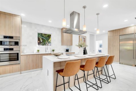 Купить виллу или дом в Майами, Флорида 4 спальни, 228.73м2, № 2006820 - фото 8