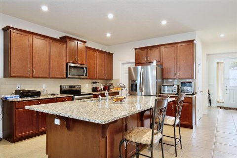 Casa en venta en Kissimmee, Florida, 4 dormitorios, 212 m2 № 1919735 - foto 7