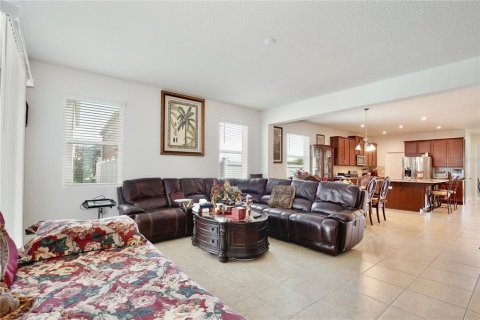 Casa en venta en Kissimmee, Florida, 4 dormitorios, 212 m2 № 1919735 - foto 12
