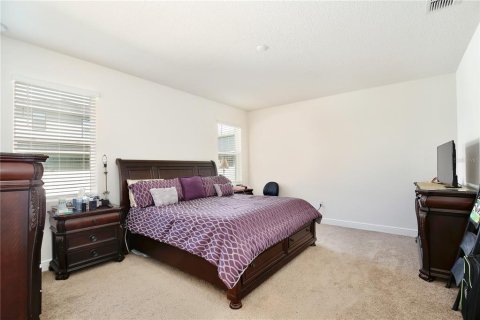 Casa en venta en Kissimmee, Florida, 4 dormitorios, 212 m2 № 1919735 - foto 14
