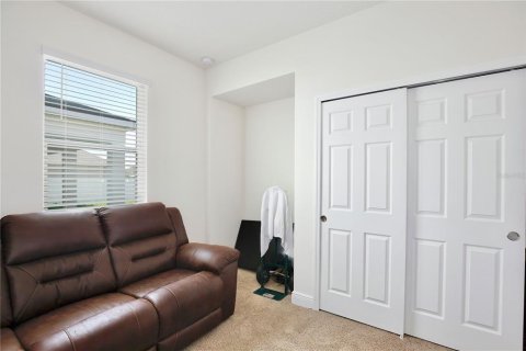 Casa en venta en Kissimmee, Florida, 4 dormitorios, 212 m2 № 1919735 - foto 25