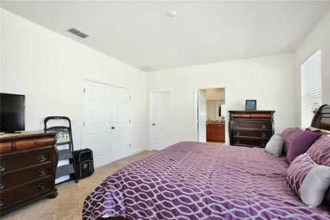 Casa en venta en Kissimmee, Florida, 4 dormitorios, 212 m2 № 1919735 - foto 15
