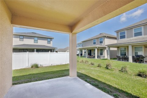 Casa en venta en Kissimmee, Florida, 4 dormitorios, 212 m2 № 1919735 - foto 27
