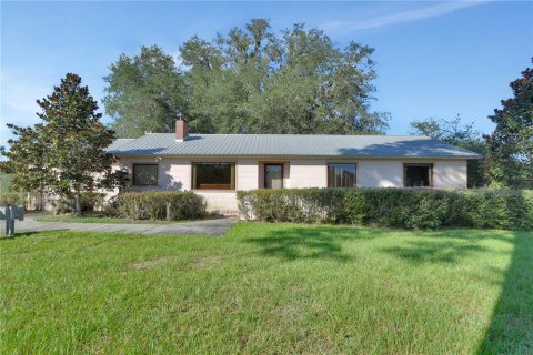 Propiedad comercial en Pierson, Florida 137.59 m2 № 2373868