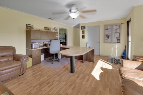 Propiedad comercial en venta en Pierson, Florida, 137.59 m2 № 2373868 - foto 9