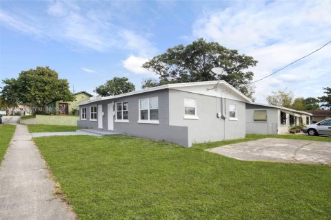 Immobilier commercial à vendre à Riviera Beach, Floride: 115.94 m2 № 2089949 - photo 4