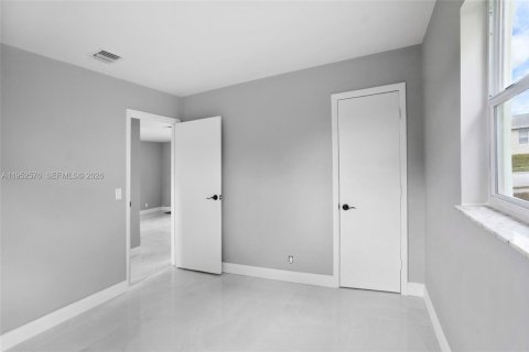 Immobilier commercial à vendre à Riviera Beach, Floride: 115.94 m2 № 2089949 - photo 25