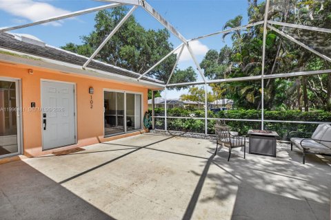 Купить виллу или дом в Палм-Бич-Гарденс, Флорида 2 спальни, 107.02м2, № 2059582 - фото 6