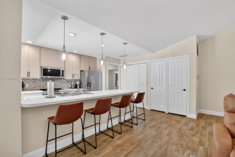 Купить виллу или дом в Палм-Бич-Гарденс, Флорида 2 спальни, 107.02м2, № 2059582 - фото 18