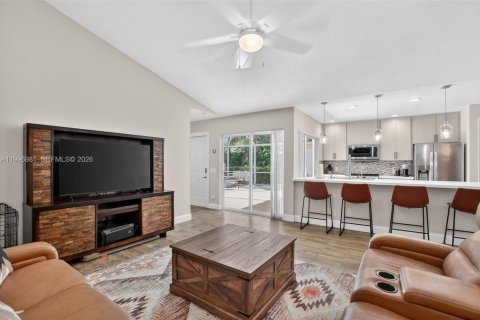 Купить виллу или дом в Палм-Бич-Гарденс, Флорида 2 спальни, 107.02м2, № 2059582 - фото 13