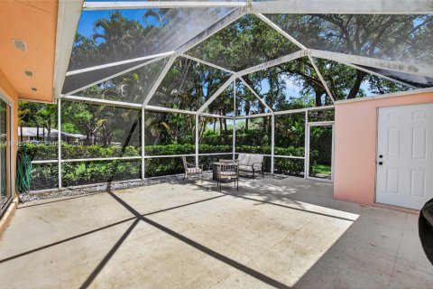 Купить виллу или дом в Палм-Бич-Гарденс, Флорида 2 спальни, 107.02м2, № 2059582 - фото 7