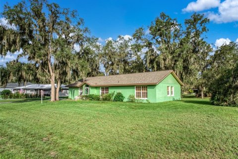 House in Sebring, Florida 2 bedrooms, 127.46 sq.m. № 1778435 - photo 1