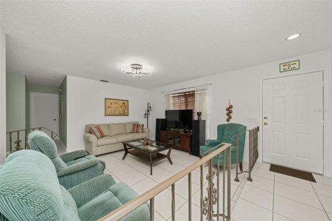 House in Sebring, Florida 2 bedrooms, 127.46 sq.m. № 1778435 - photo 2