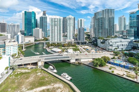 Copropriété à louer à Miami, Floride: 2 chambres, 102.1 m2 № 1939292 - photo 27