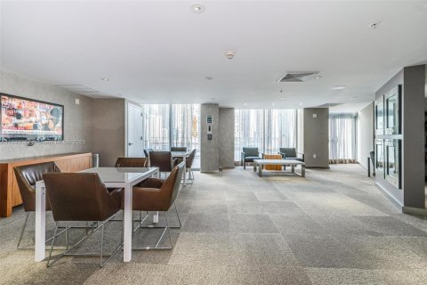 Copropriété à louer à Miami, Floride: 2 chambres, 102.1 m2 № 1939292 - photo 28