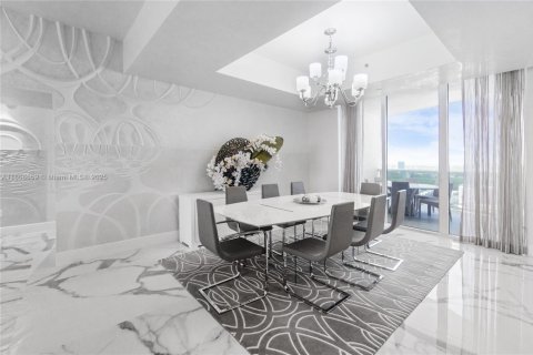 Condo in Sunny Isles Beach, Florida, 2 bedrooms  № 1897516 - photo 7