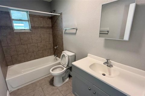 Appartement à louer à Wildwood, Floride: 3 chambres, 142.7 m2 № 2398946 - photo 11