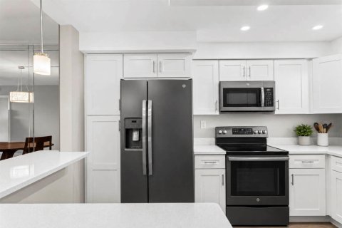 Condo in Davie, Florida, 2 bedrooms № 2246562 - photo 4