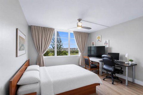 Condo in Davie, Florida, 2 bedrooms № 2246562 - photo 10
