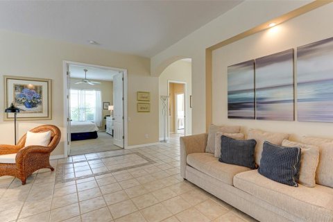 Снять в аренду виллу или дом в Юниверсити-Парк, Флорида 3 спальни, 189.89м2, № 212986 - фото 15