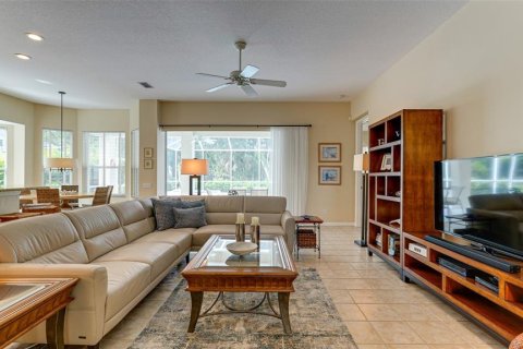 Снять в аренду виллу или дом в Юниверсити-Парк, Флорида 3 спальни, 189.89м2, № 212986 - фото 6