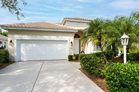 Снять в аренду виллу или дом в Юниверсити-Парк, Флорида 3 спальни, 189.89м2, № 212986 - фото 3