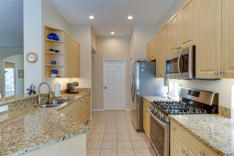 Снять в аренду виллу или дом в Юниверсити-Парк, Флорида 3 спальни, 189.89м2, № 212986 - фото 11