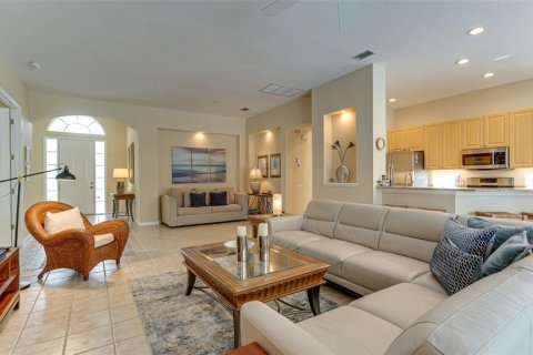 Снять в аренду виллу или дом в Юниверсити-Парк, Флорида 3 спальни, 189.89м2, № 212986 - фото 8