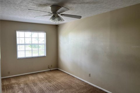 Touwnhouse à louer à Brandon, Floride: 2 chambres, 94.76 m2 № 2415343 - photo 11
